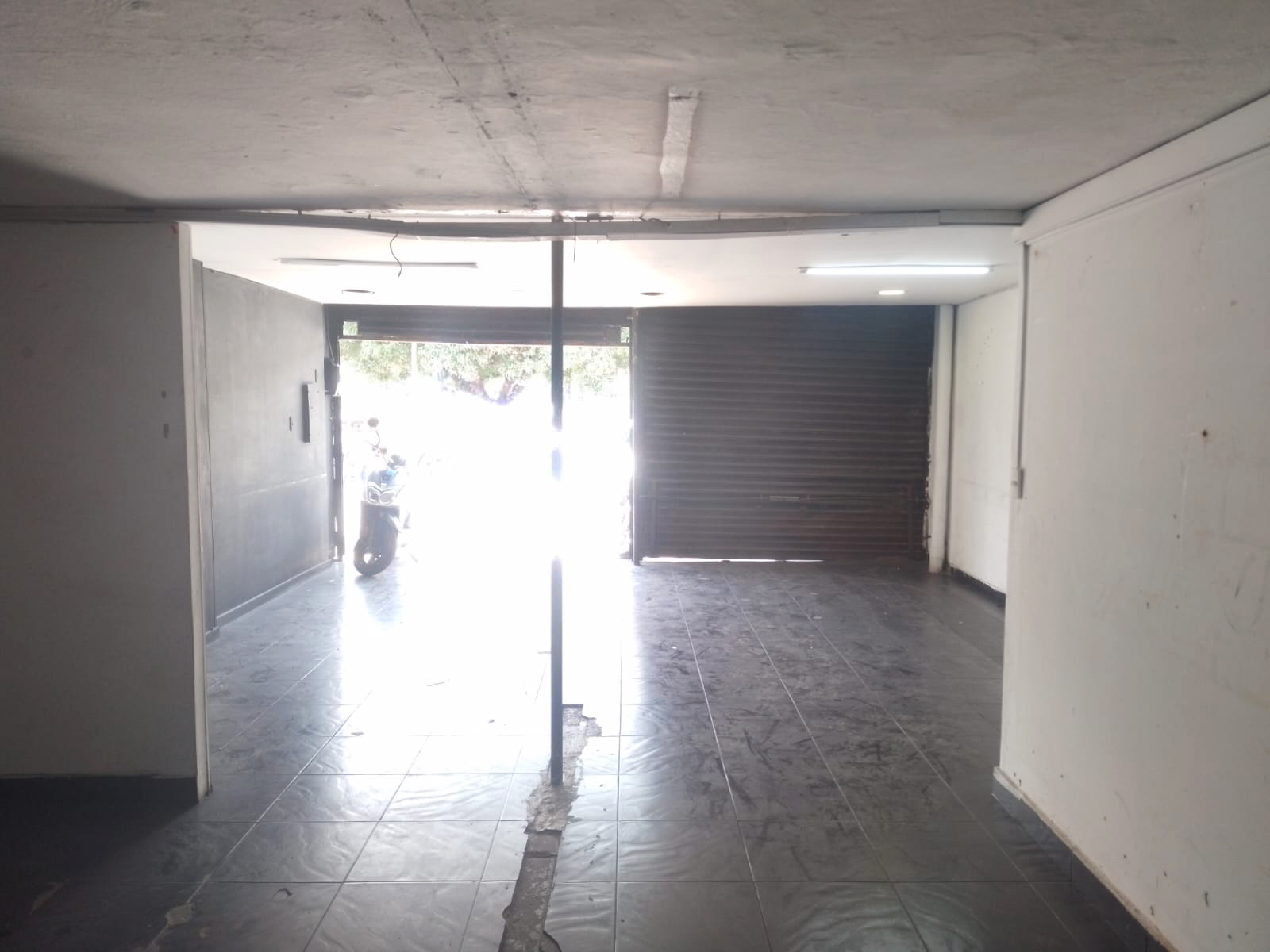 Bodega en arriendo en Centro Administrativo, Medellín, 240 m² · foto 4 de 18