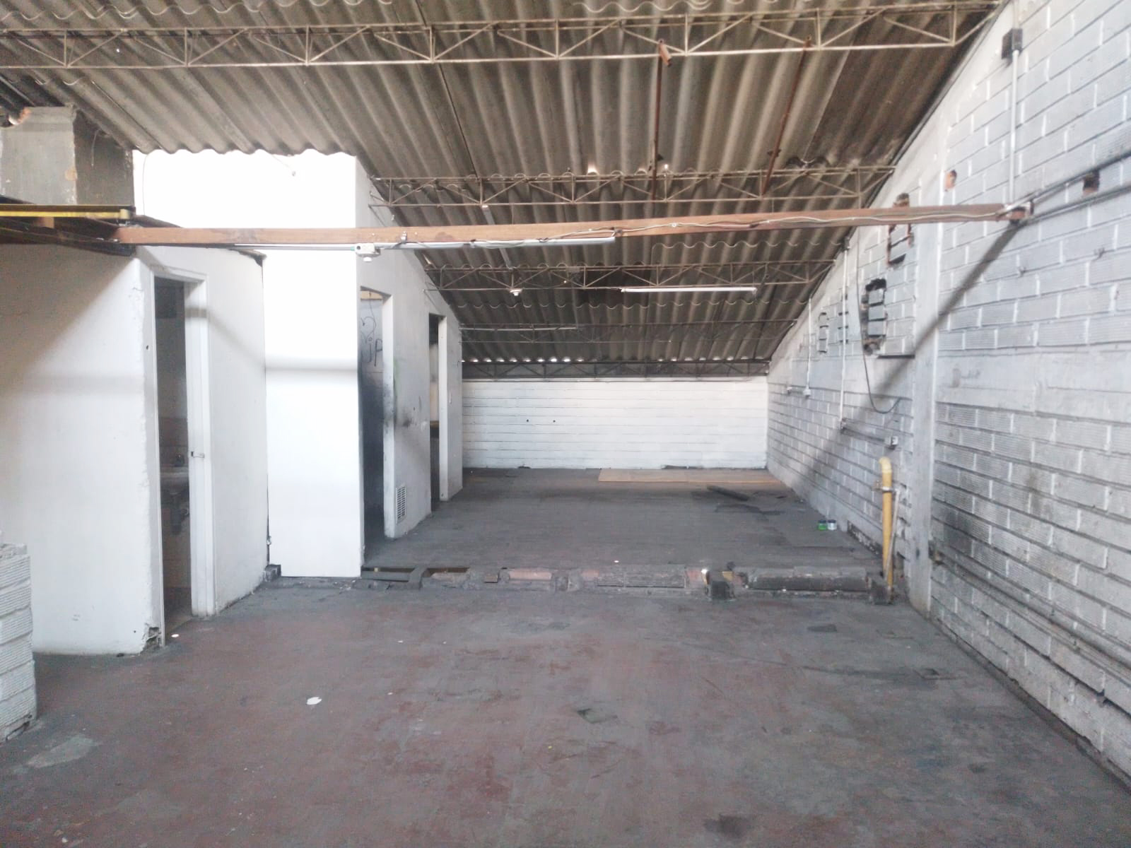 Bodega en arriendo en Centro Administrativo, Medellín, 240 m² · foto 5 de 18