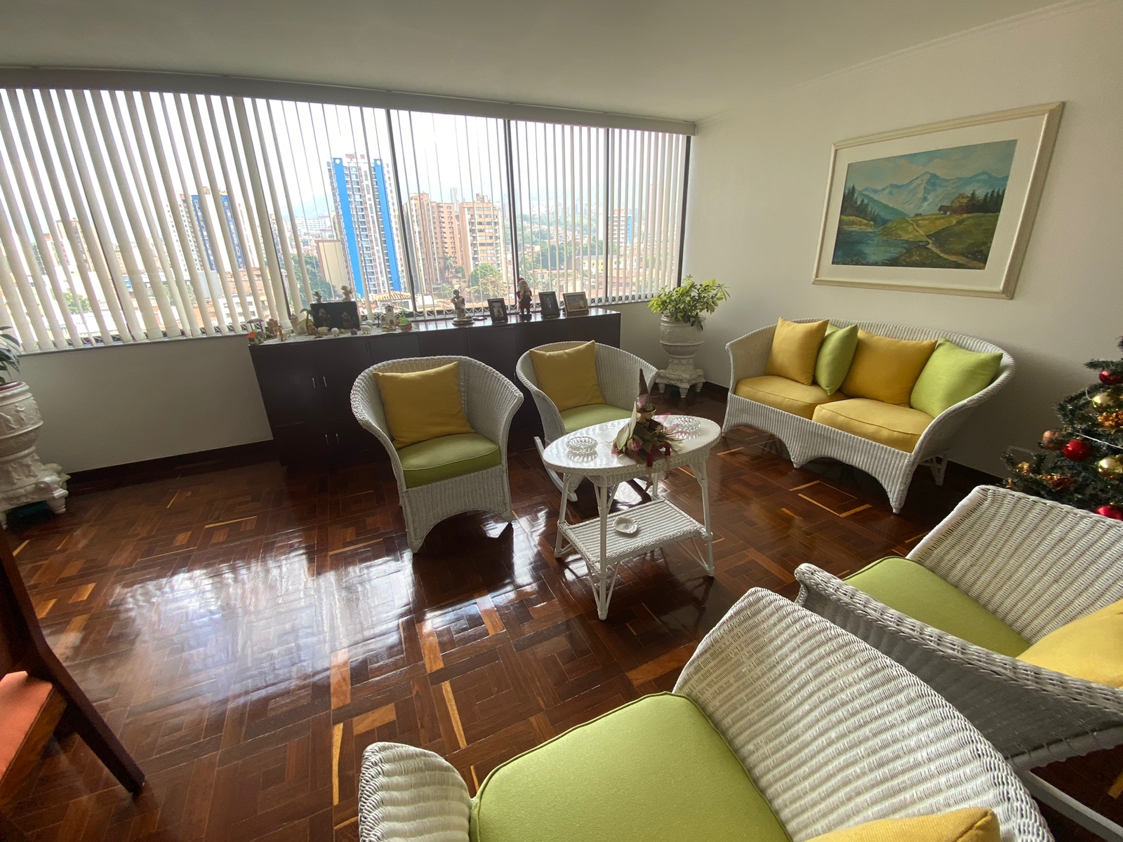 Apartamento en venta en Boston, Medellín · foto 3 de 5