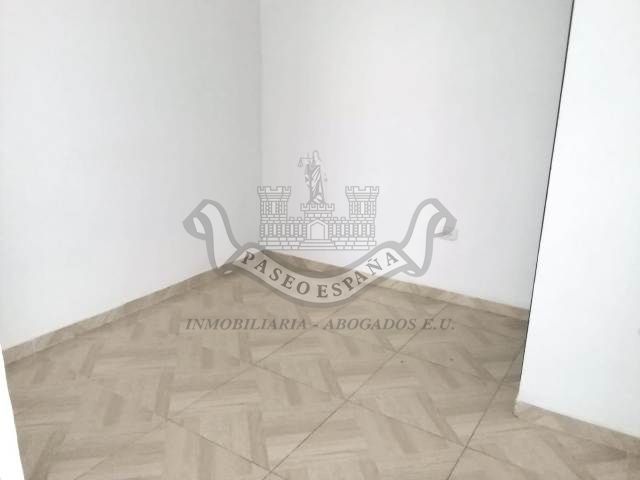 Apartamento de 3 alcobas en venta en El Poblado, Girón, 81 m² · foto 4 de 11