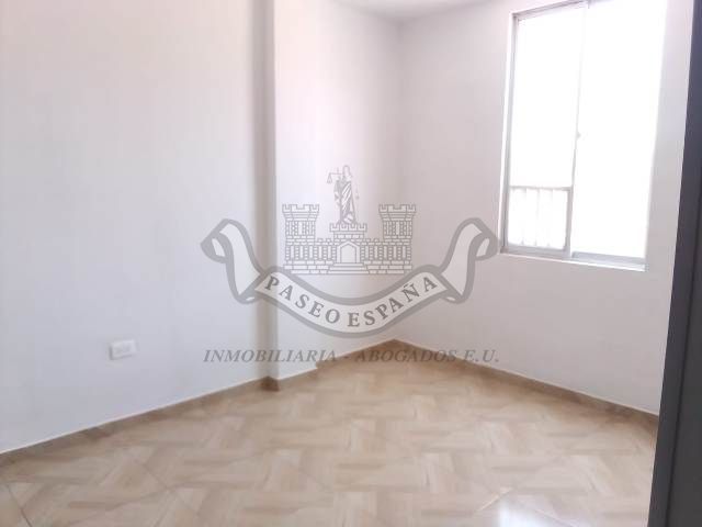 Apartamento de 3 alcobas en venta en El Poblado, Girón, 81 m² · foto 9 de 11