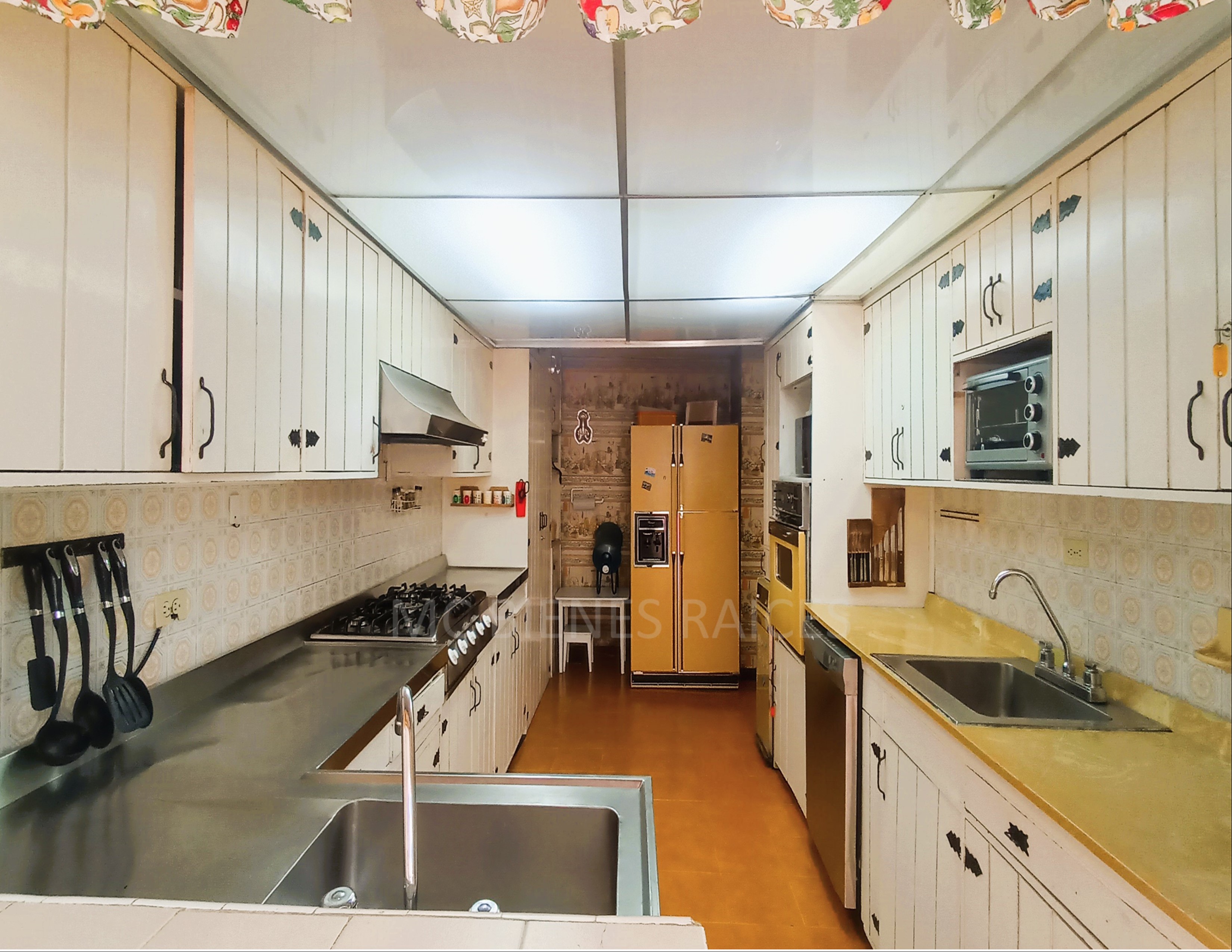 Casa de 4 alcobas en venta en Molinos Norte, Bogotá, 276 m² · foto 7 de 21