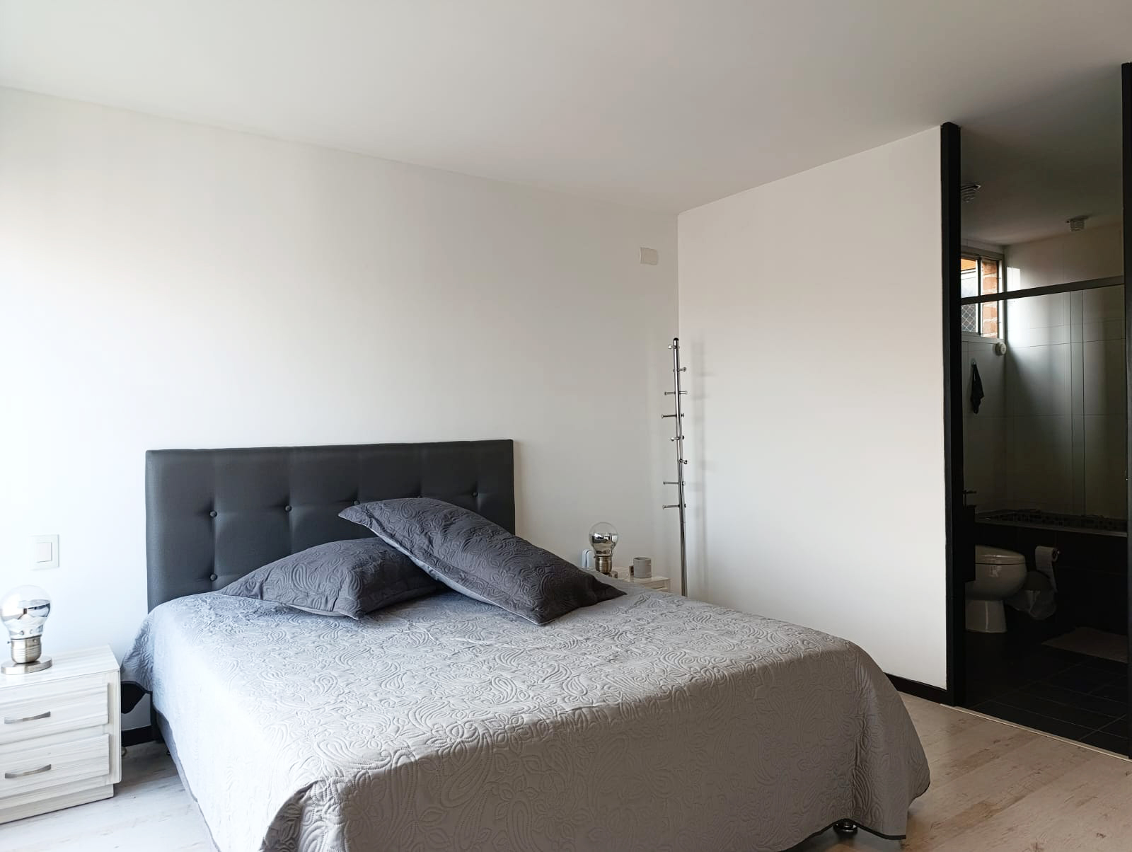 Apartamento de 3 alcobas en arriendo en Los Balsos, Medellín, 107 m² · foto 12 de 20