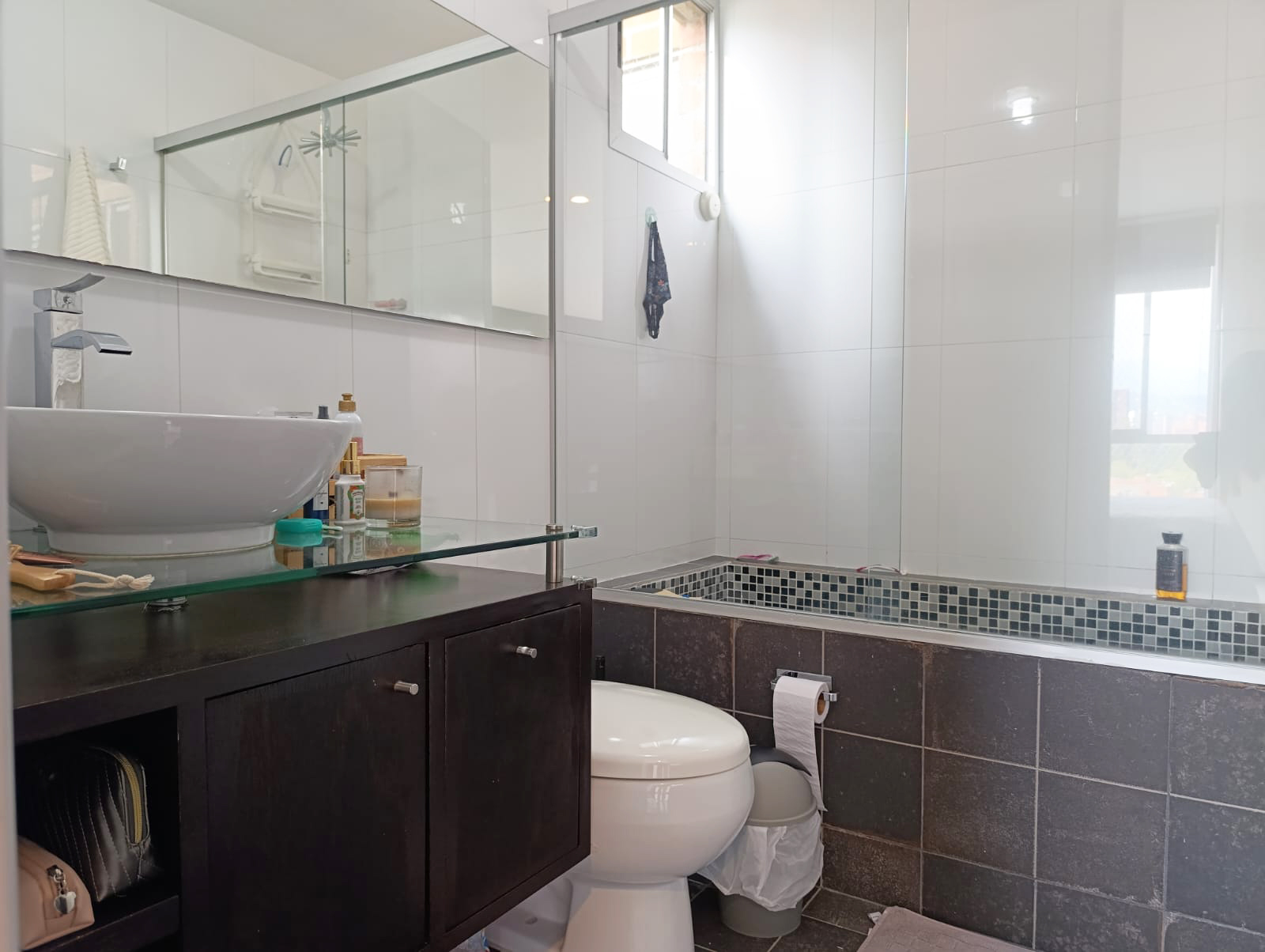 Apartamento de 3 alcobas en arriendo en Los Balsos, Medellín, 107 m² · foto 14 de 20