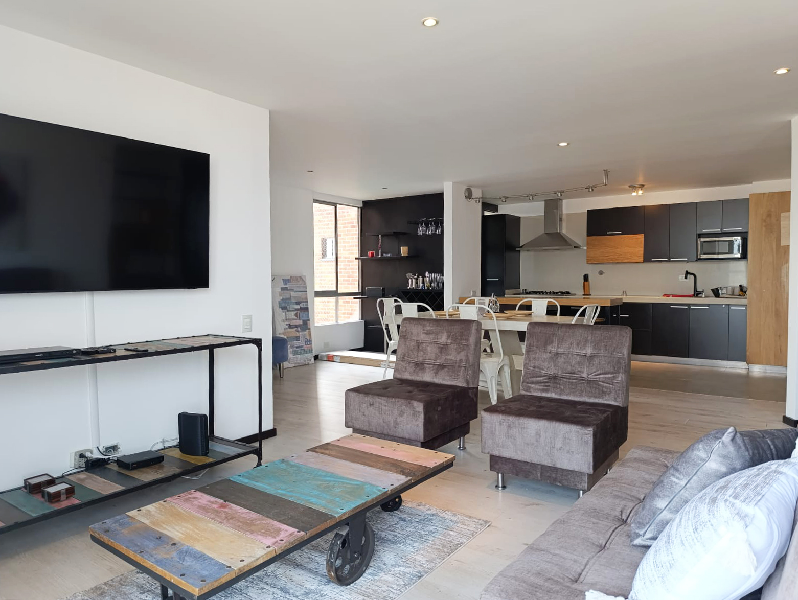 Apartamento de 3 alcobas en arriendo en Los Balsos, Medellín, 107 m² · foto 8 de 20