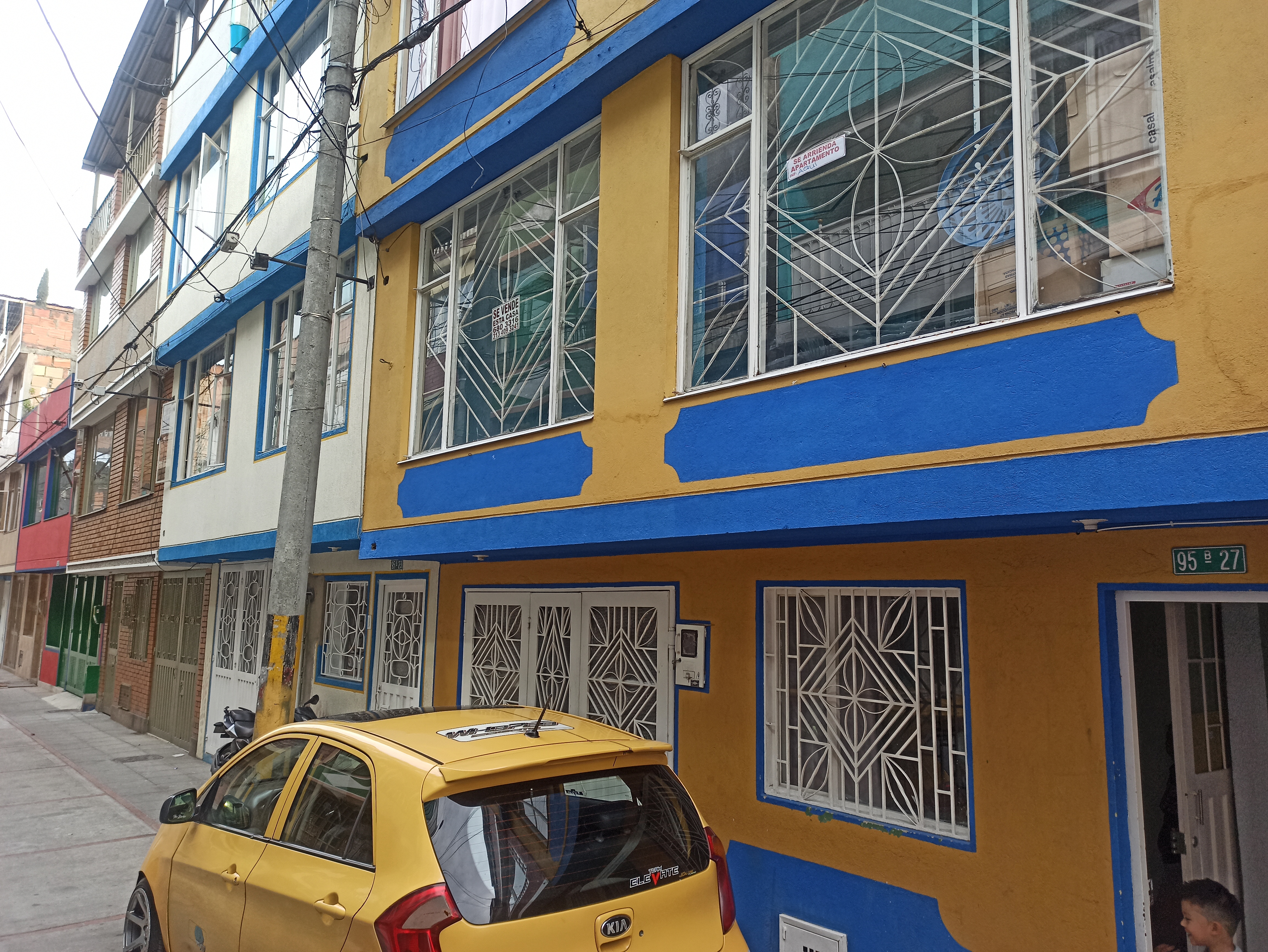 Casa en venta en Aures, Bogotá · foto 2 de 18