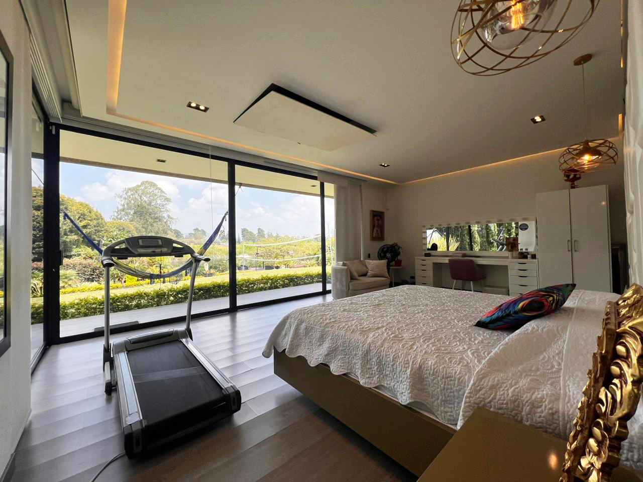 Casa de 6 alcobas en venta en Llano Grande, Rionegro, 595 m² · foto 13 de 20