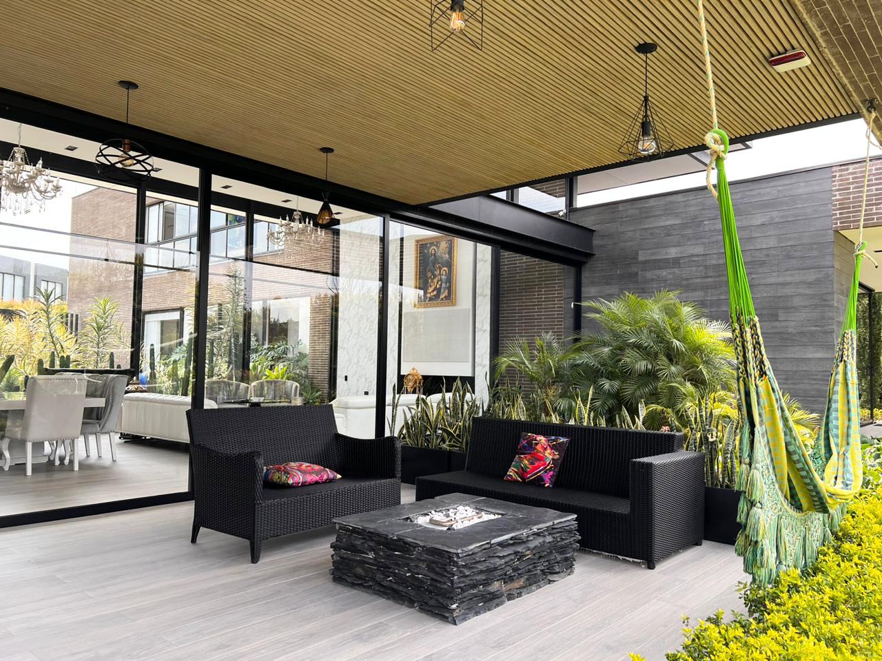 Casa de 6 alcobas en venta en Llano Grande, Rionegro, 595 m² · foto 16 de 20