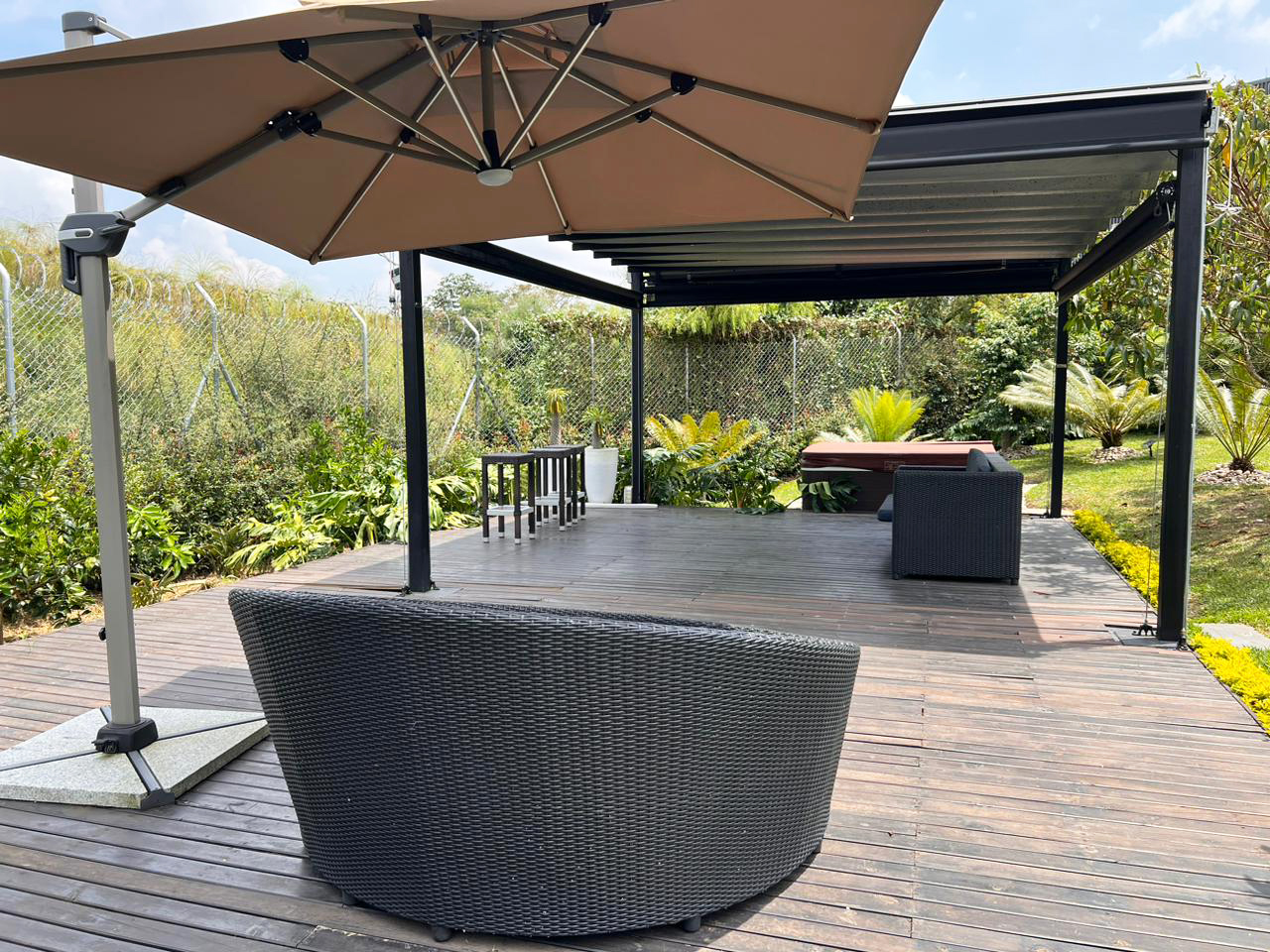 Casa de 6 alcobas en venta en Llano Grande, Rionegro, 595 m² · foto 19 de 20