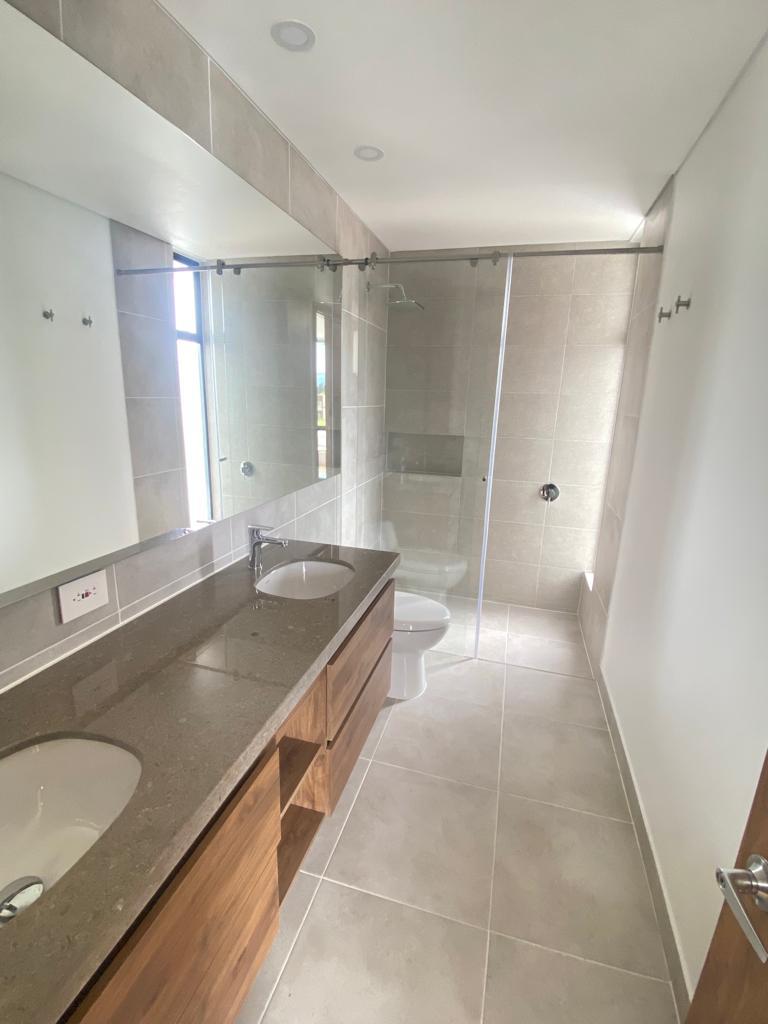 Casa de 3 alcobas en arriendo en Samaria, Chía, 300 m² · foto 6 de 17