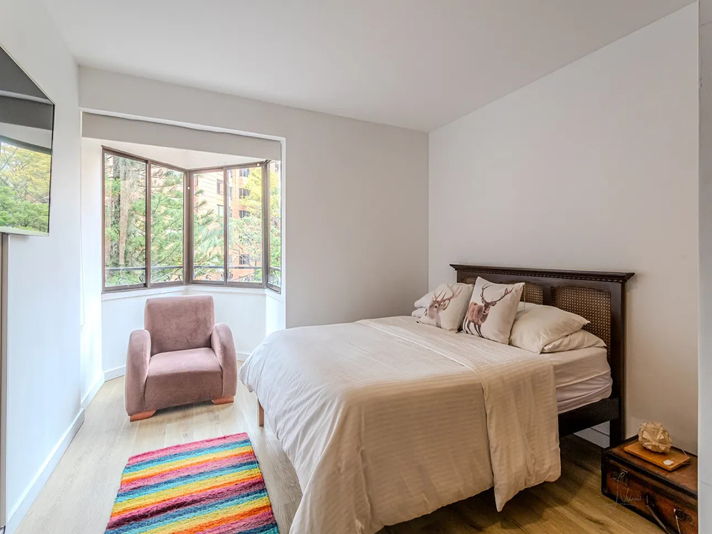 Apartamento de 2 alcobas en arriendo en El Tesoro, Medellín, 185 m² · foto 12 de 16