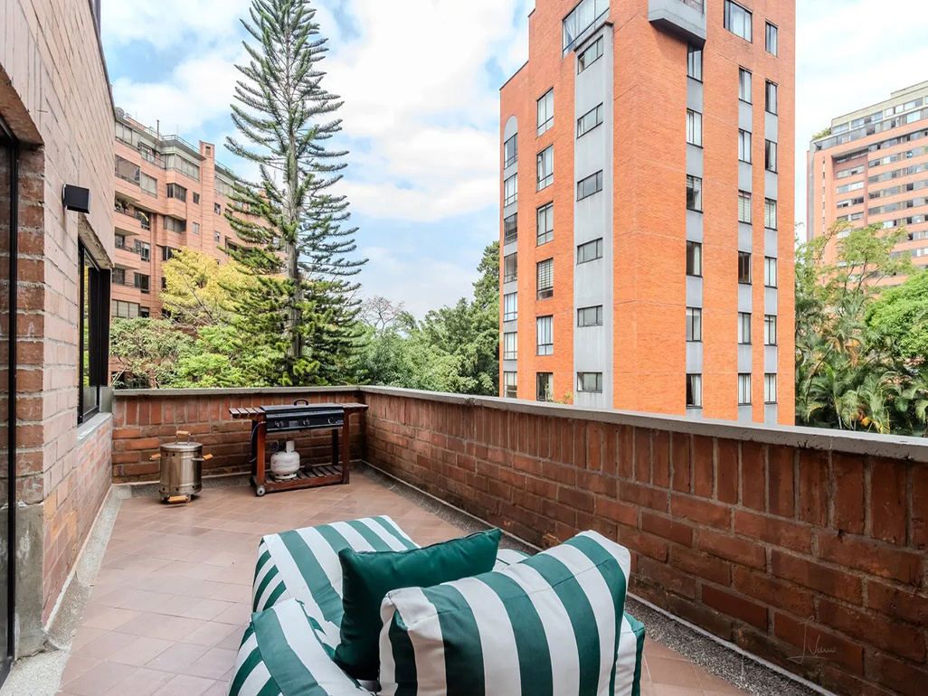 Apartamento de 2 alcobas en arriendo en El Tesoro, Medellín, 185 m² · foto 16 de 16