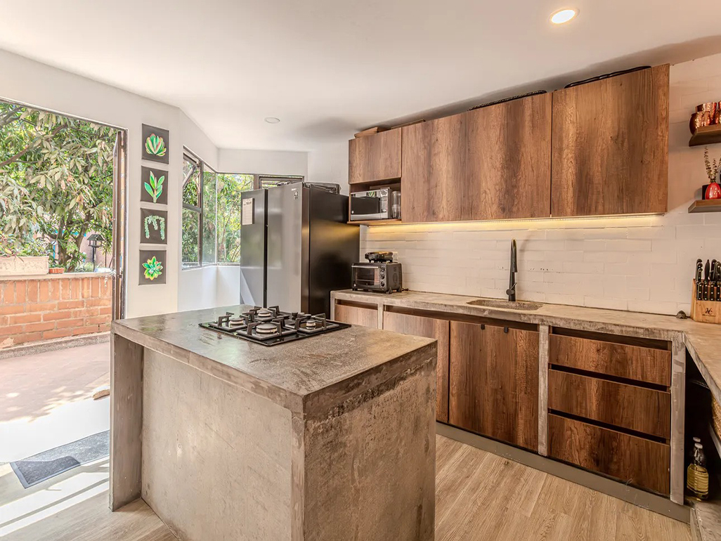 Apartamento de 2 alcobas en arriendo en El Tesoro, Medellín, 185 m² · foto 6 de 16
