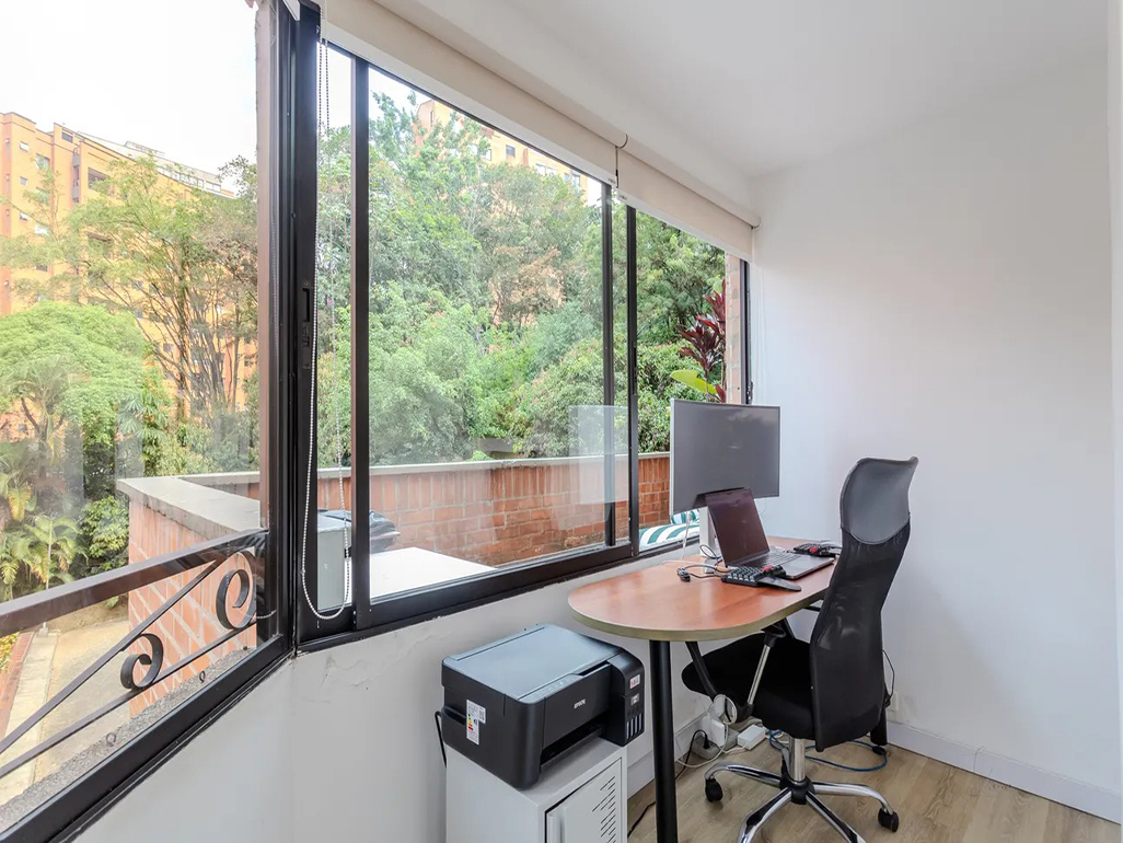 Apartamento de 2 alcobas en arriendo en El Tesoro, Medellín, 185 m² · foto 7 de 16