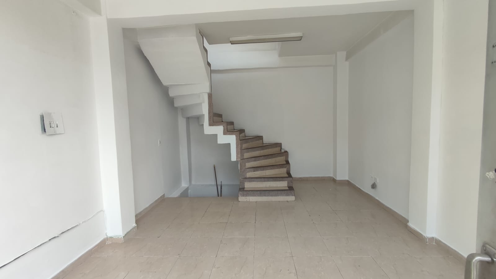 Local en arriendo en Centro, Armenia, 60 m² · foto 2 de 12