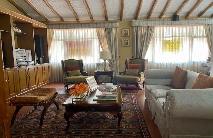 Casa de 3 alcobas en venta en Cerros De Suba, Bogotá, 385 m² · foto 2 de 15