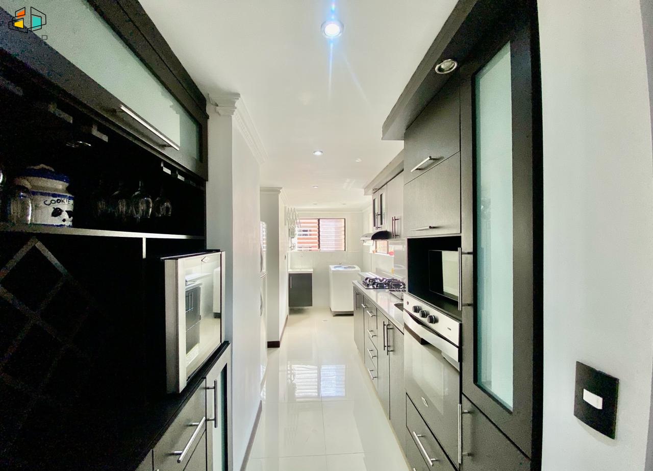 Apartamento de 2 alcobas en arriendo en Conquistadores, Medellín, 105 m² · foto 11 de 18