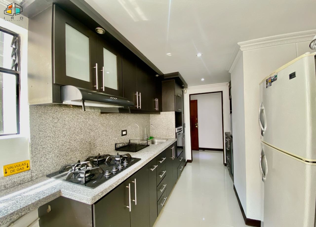 Apartamento de 2 alcobas en arriendo en Conquistadores, Medellín, 105 m² · foto 14 de 18