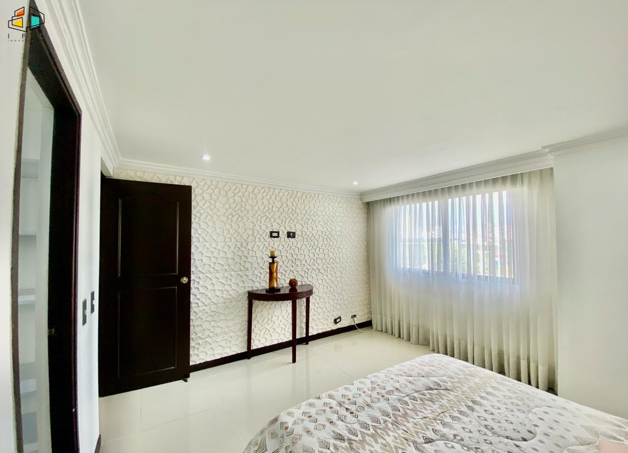 Apartamento de 2 alcobas en arriendo en Conquistadores, Medellín, 105 m² · foto 3 de 18