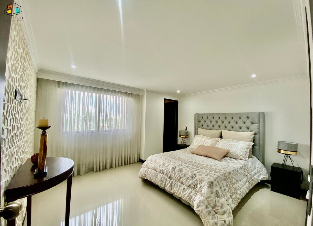 Apartamento de 2 alcobas en arriendo en Conquistadores, Medellín, 105 m² · foto 8 de 18