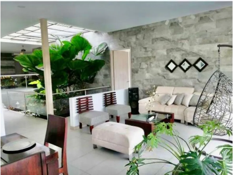 Casa de 5 alcobas en venta en Alfaguara, Jamundí, 375 m² · foto 18 de 19