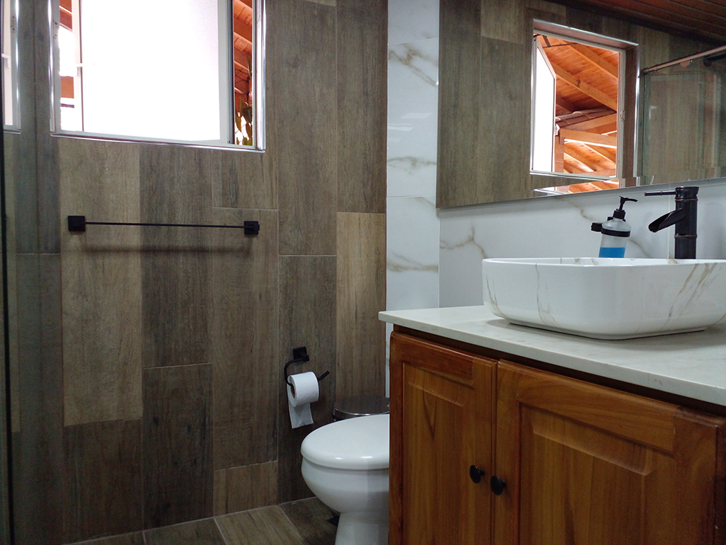Casa de 3 alcobas en venta en Escobero, Envigado, 214 m² · foto 15 de 19
