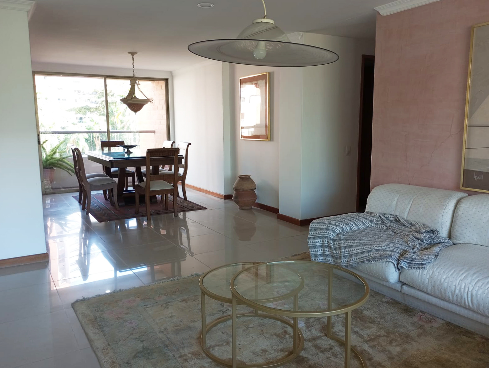 Apartamento en arriendo en Los Balsos No.2, Medellín · foto 3 de 18