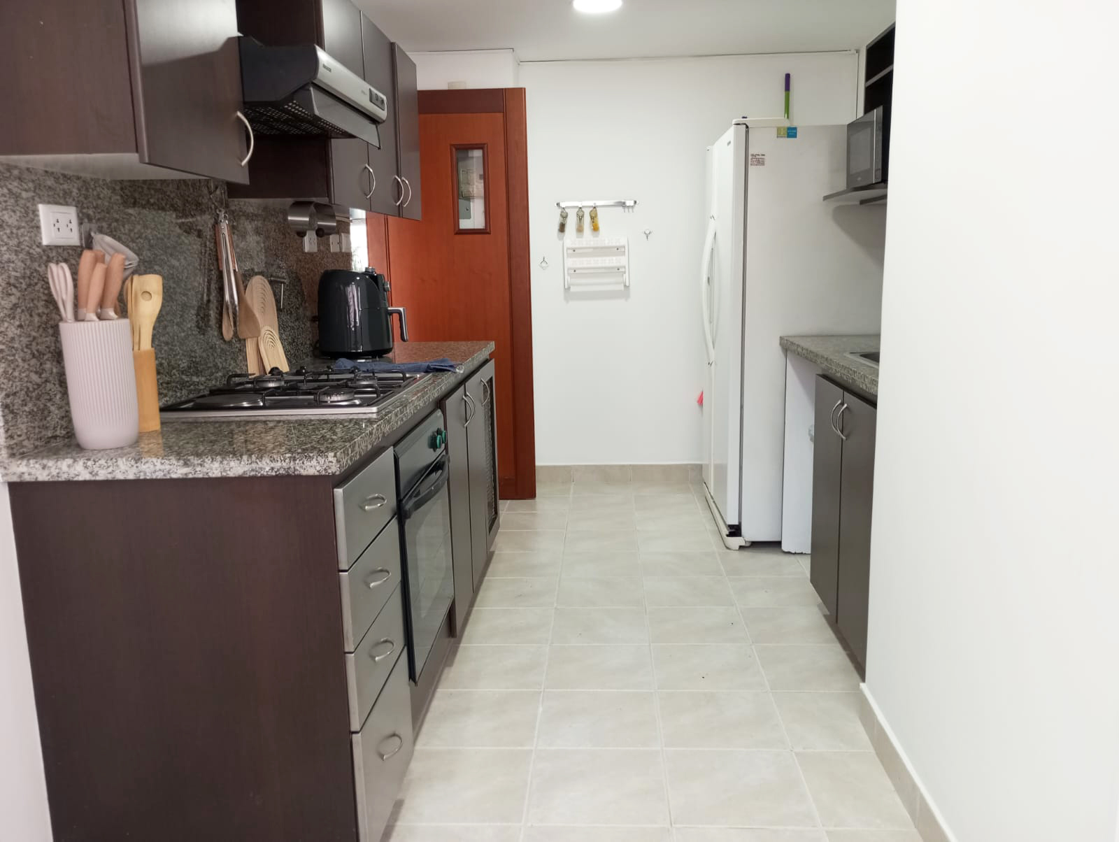 Apartamento en arriendo en Los Balsos No.2, Medellín · foto 7 de 18