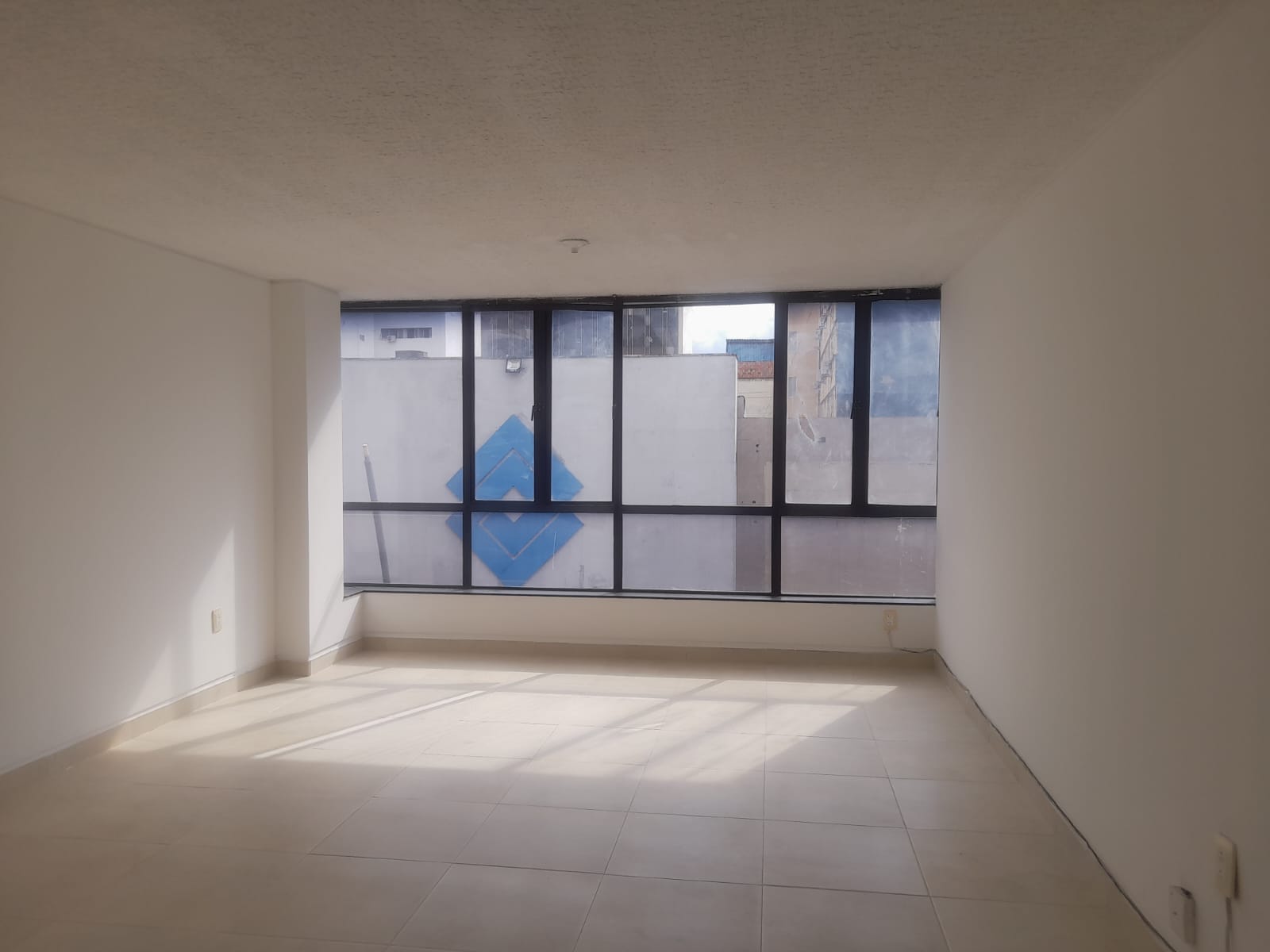 Oficina en arriendo en Centro, Bucaramanga, 25 m² · foto 5 de 8