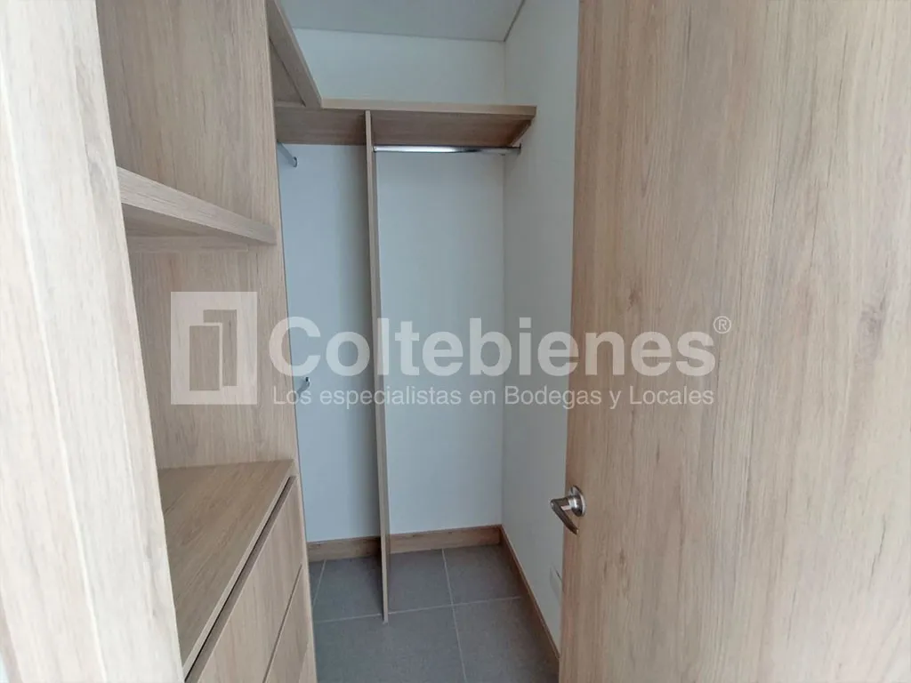 Apartamento en arriendo en El Poblado, Medellín · foto 16 de 24
