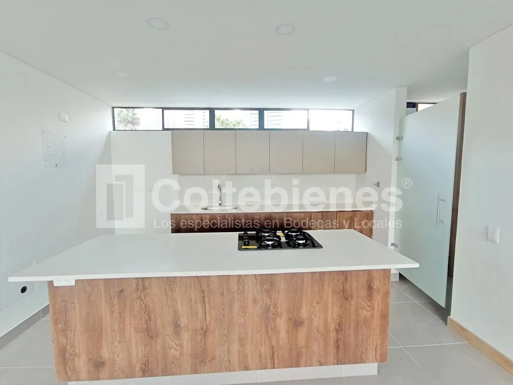 Apartamento en arriendo en El Poblado, Medellín · foto 4 de 24