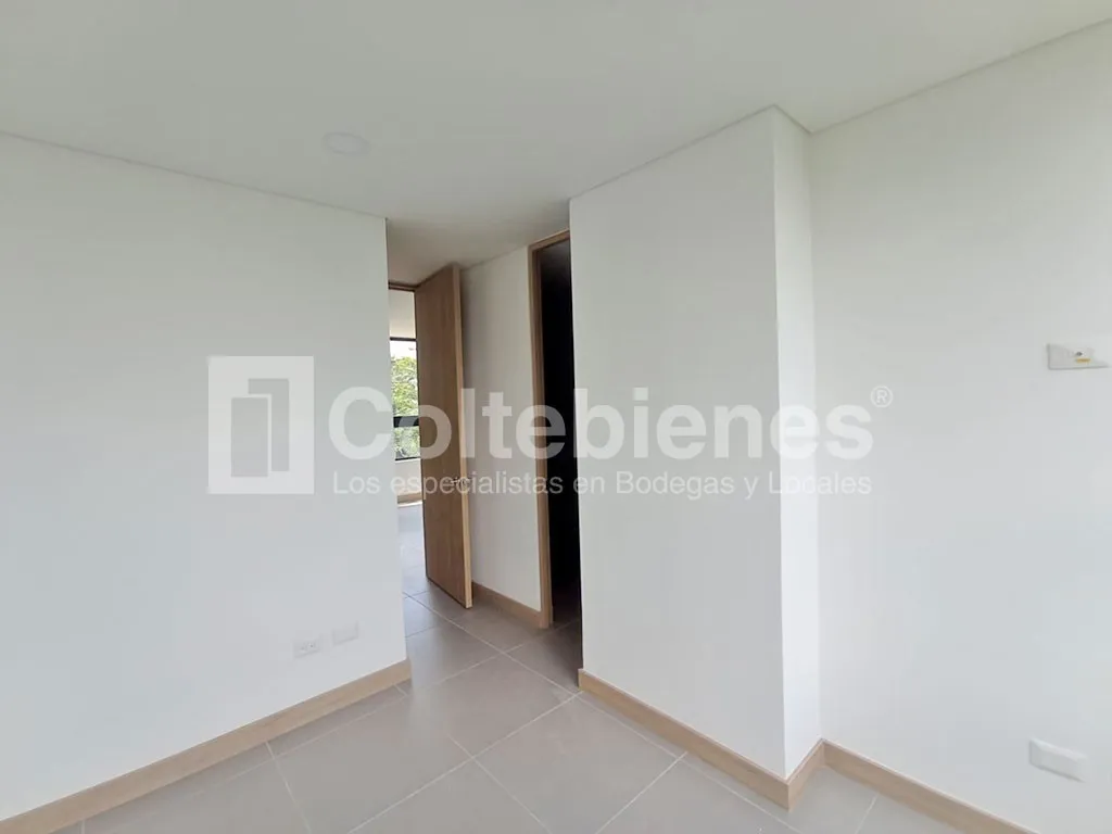 Apartamento en arriendo en El Poblado, Medellín · foto 9 de 24