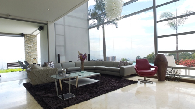 Casa de 5 alcobas en venta en Escobero, Envigado, 465 m² · foto 2 de 20