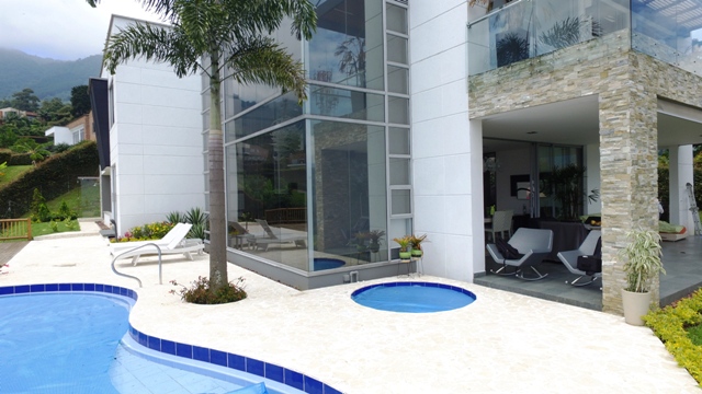 Casa de 5 alcobas en venta en Escobero, Envigado, 465 m² · foto 8 de 20