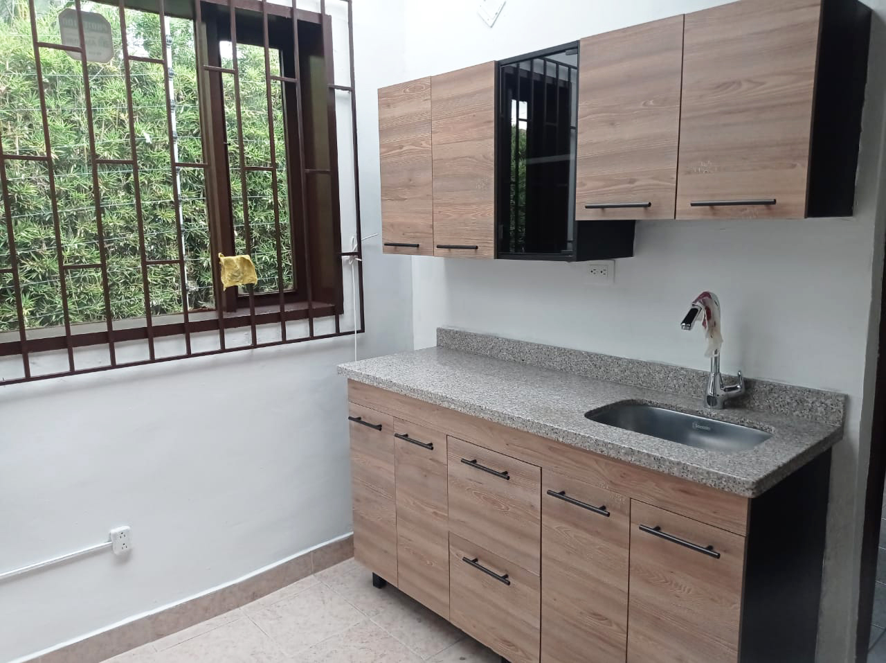 Oficina en arriendo en Lalinde, Medellín, 653 m² · foto 4 de 16