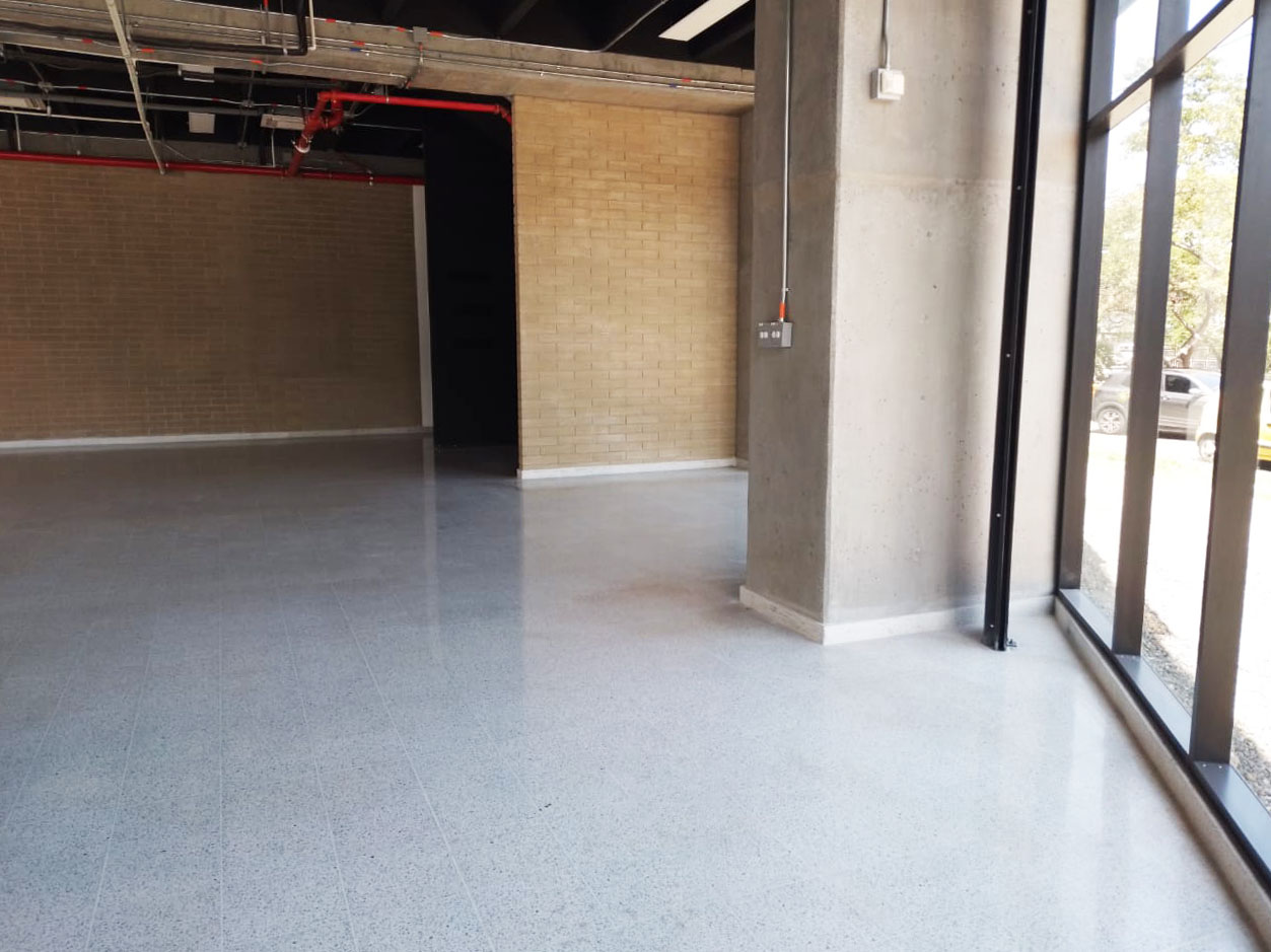 Local en arriendo en Cristo Rey, Medellín, 300 m² · foto 5 de 11