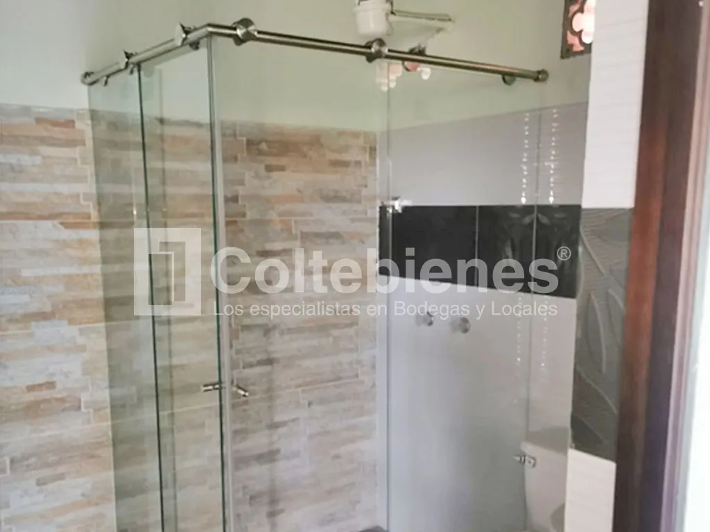 Casa de 4 alcobas en venta en Santa Elenea Sector Central, Guarne, 731 m² · foto 17 de 24