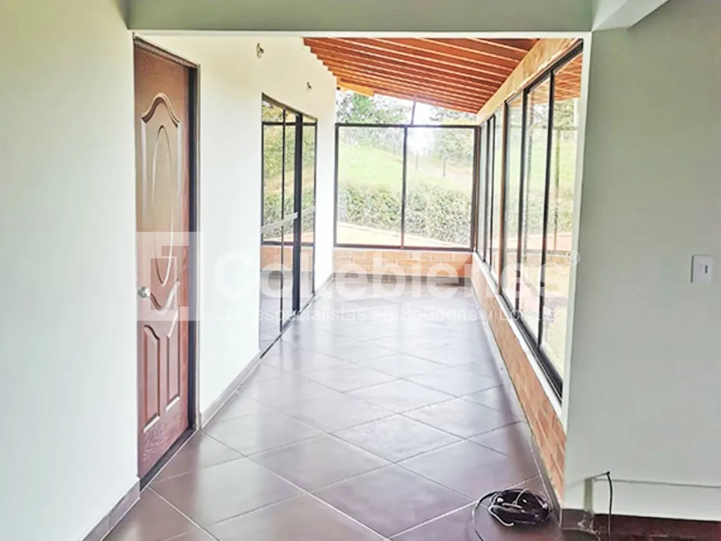 Casa de 4 alcobas en venta en Santa Elenea Sector Central, Guarne, 731 m² · foto 19 de 24