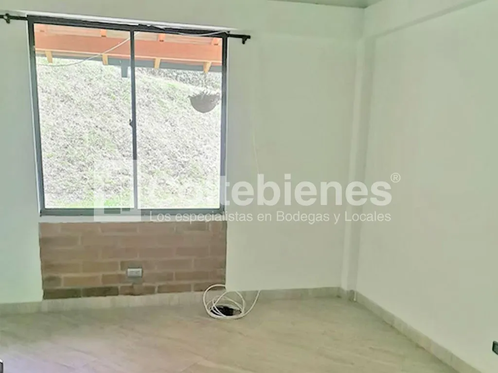 Casa de 4 alcobas en venta en Santa Elenea Sector Central, Guarne, 731 m² · foto 20 de 24