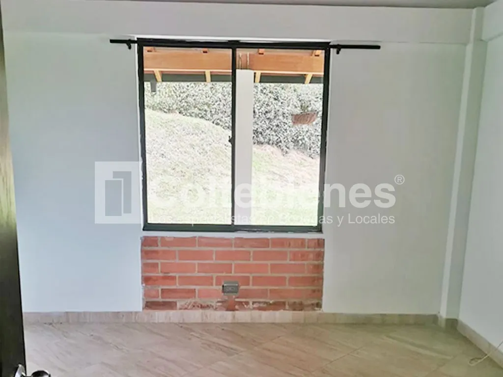 Casa de 4 alcobas en venta en Santa Elenea Sector Central, Guarne, 731 m² · foto 22 de 24