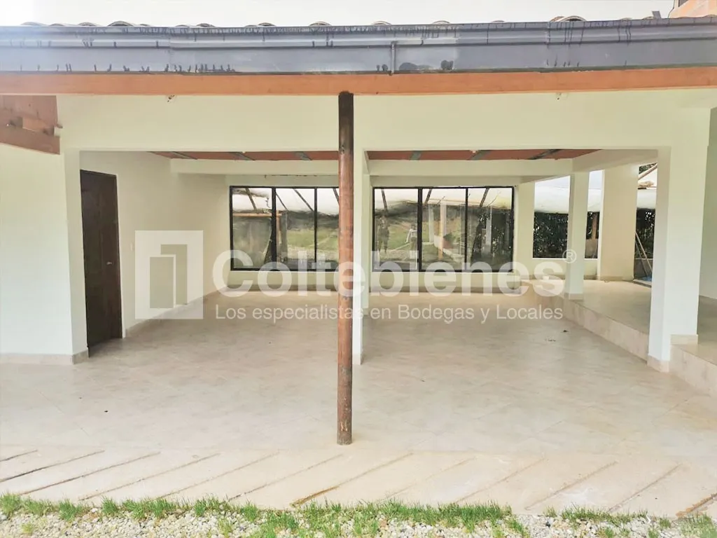 Casa de 4 alcobas en venta en Santa Elenea Sector Central, Guarne, 731 m² · foto 24 de 24