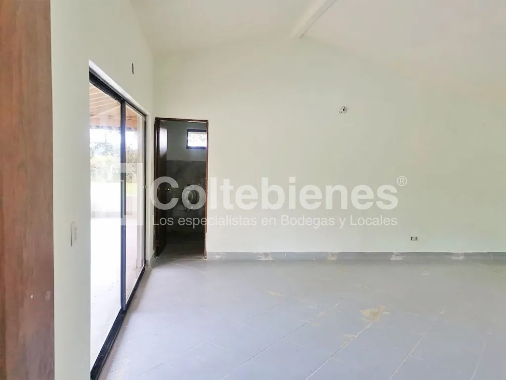 Casa de 4 alcobas en venta en Santa Elenea Sector Central, Guarne, 731 m² · foto 7 de 24