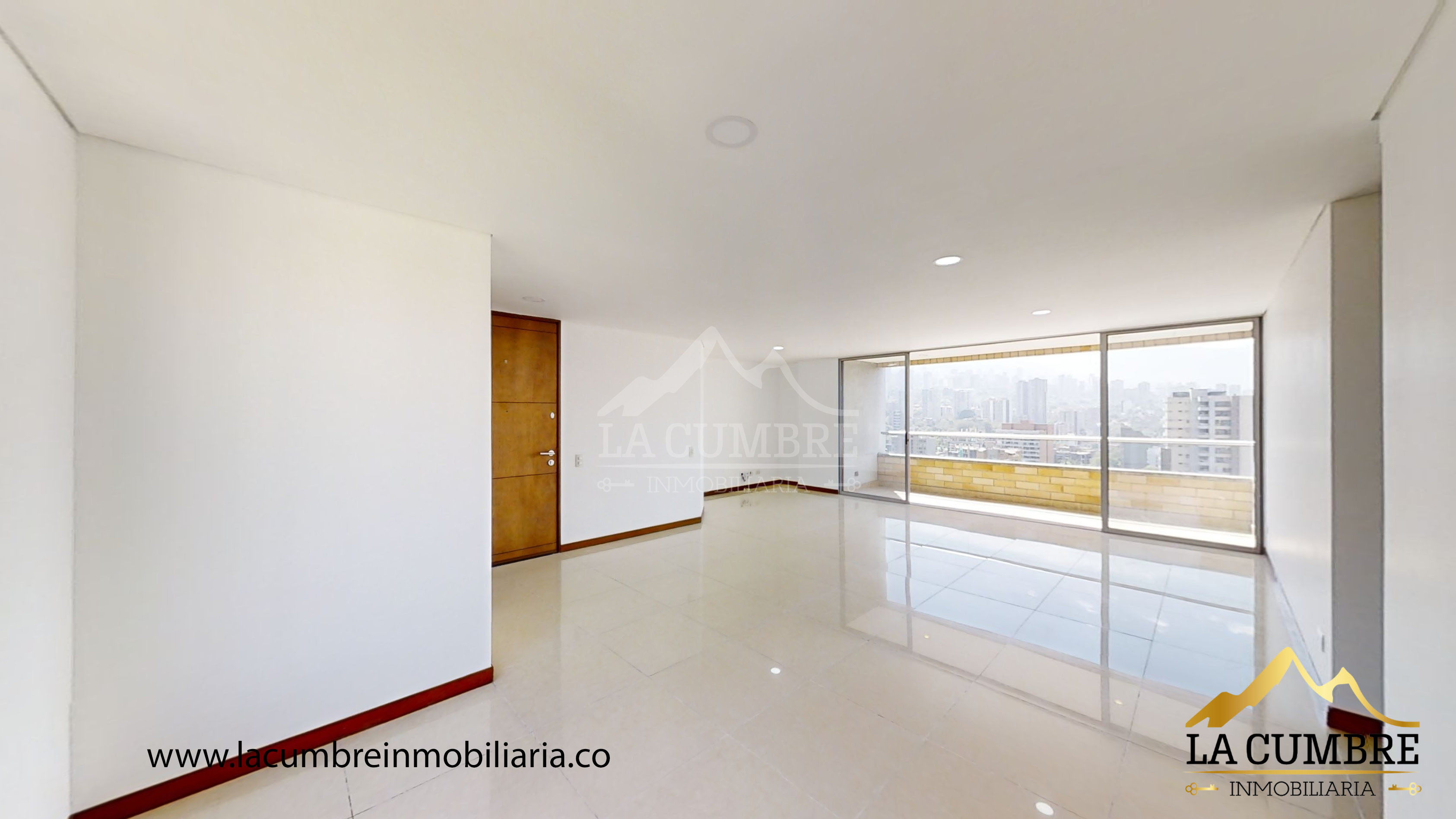 Apartamento en arriendo en Castropol, Medellín · foto 2 de 11