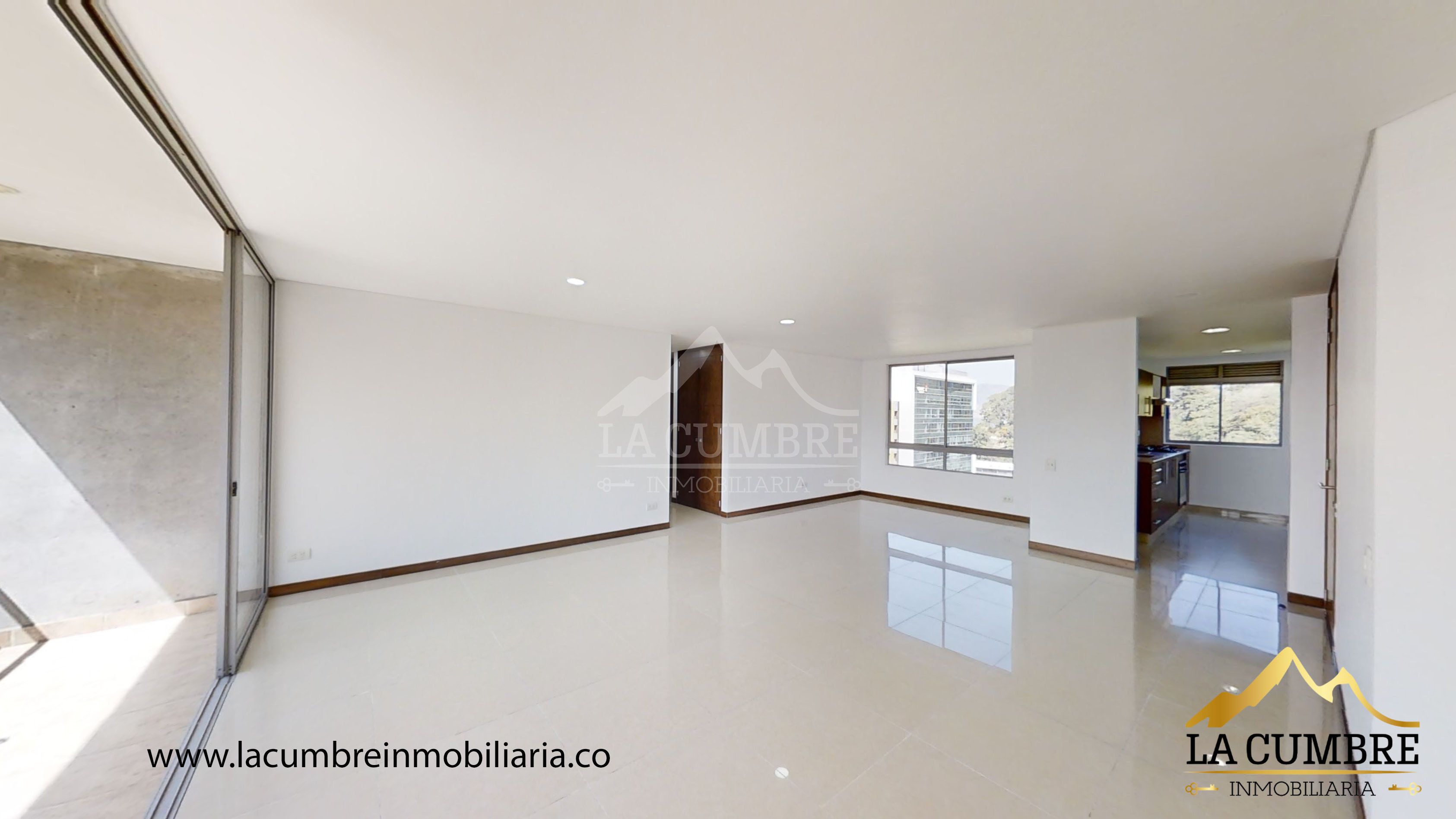 Apartamento en arriendo en Castropol, Medellín · foto 3 de 11