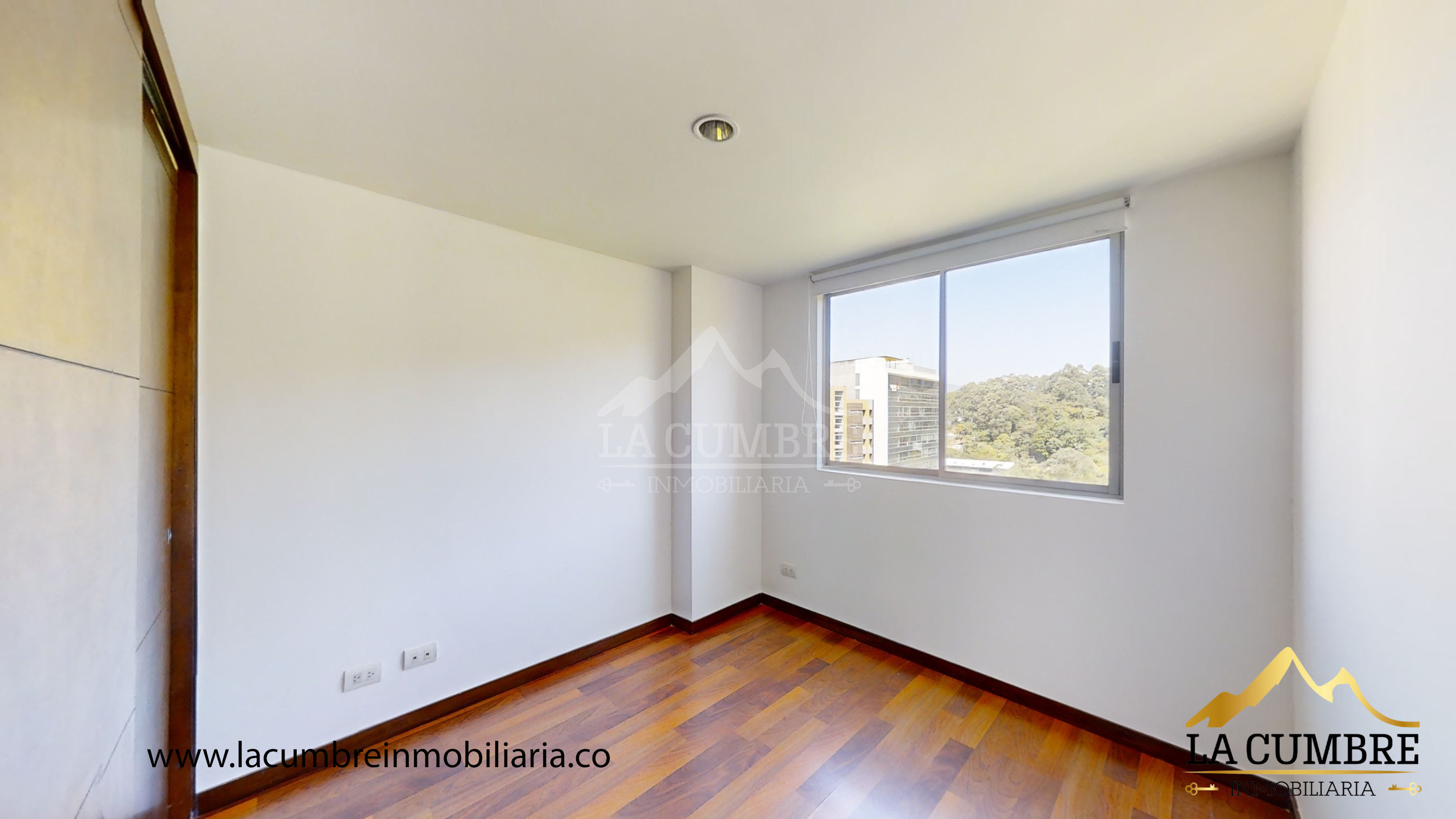 Apartamento en arriendo en Castropol, Medellín · foto 6 de 11