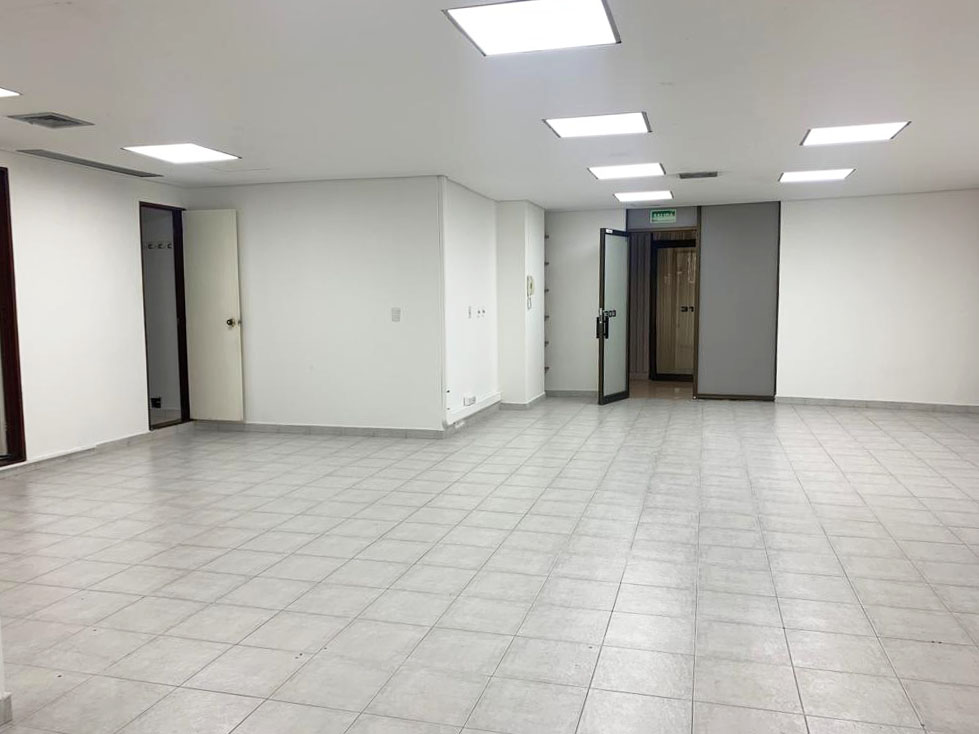 Oficina en venta en Manila, Medellín, 60 m² · foto 3 de 7