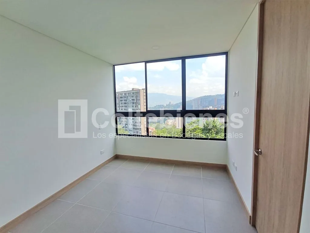 Apartamento de 2 alcobas en arriendo en El Poblado, Medellín, 99 m² · foto 19 de 24