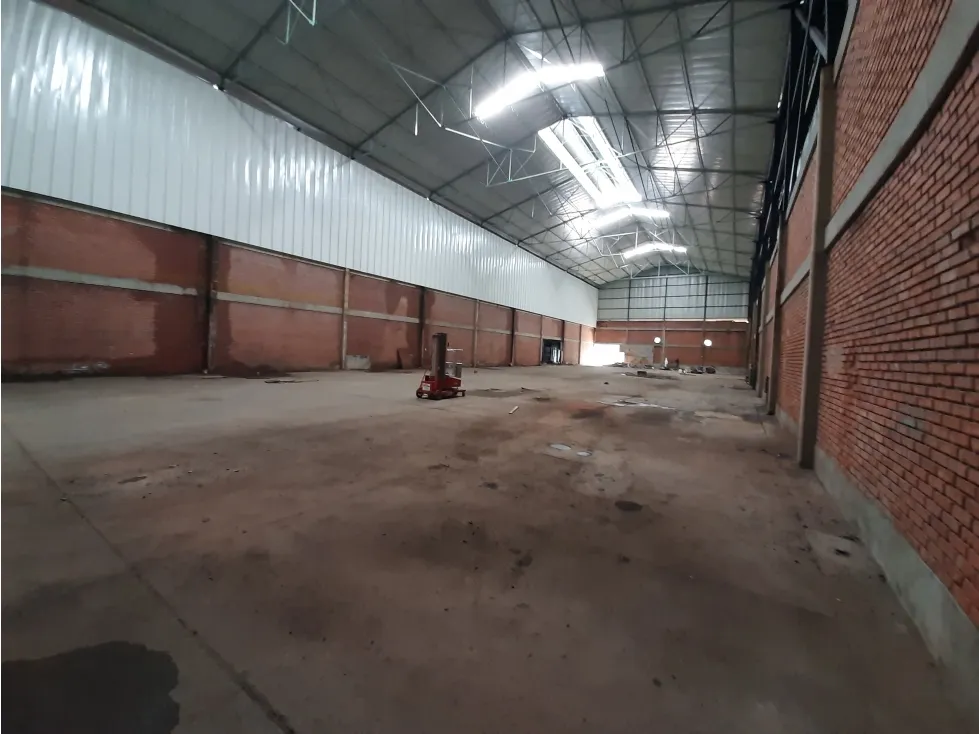 Bodega en arriendo en Acopi, Yumbo, 2573 m² · foto 8 de 14