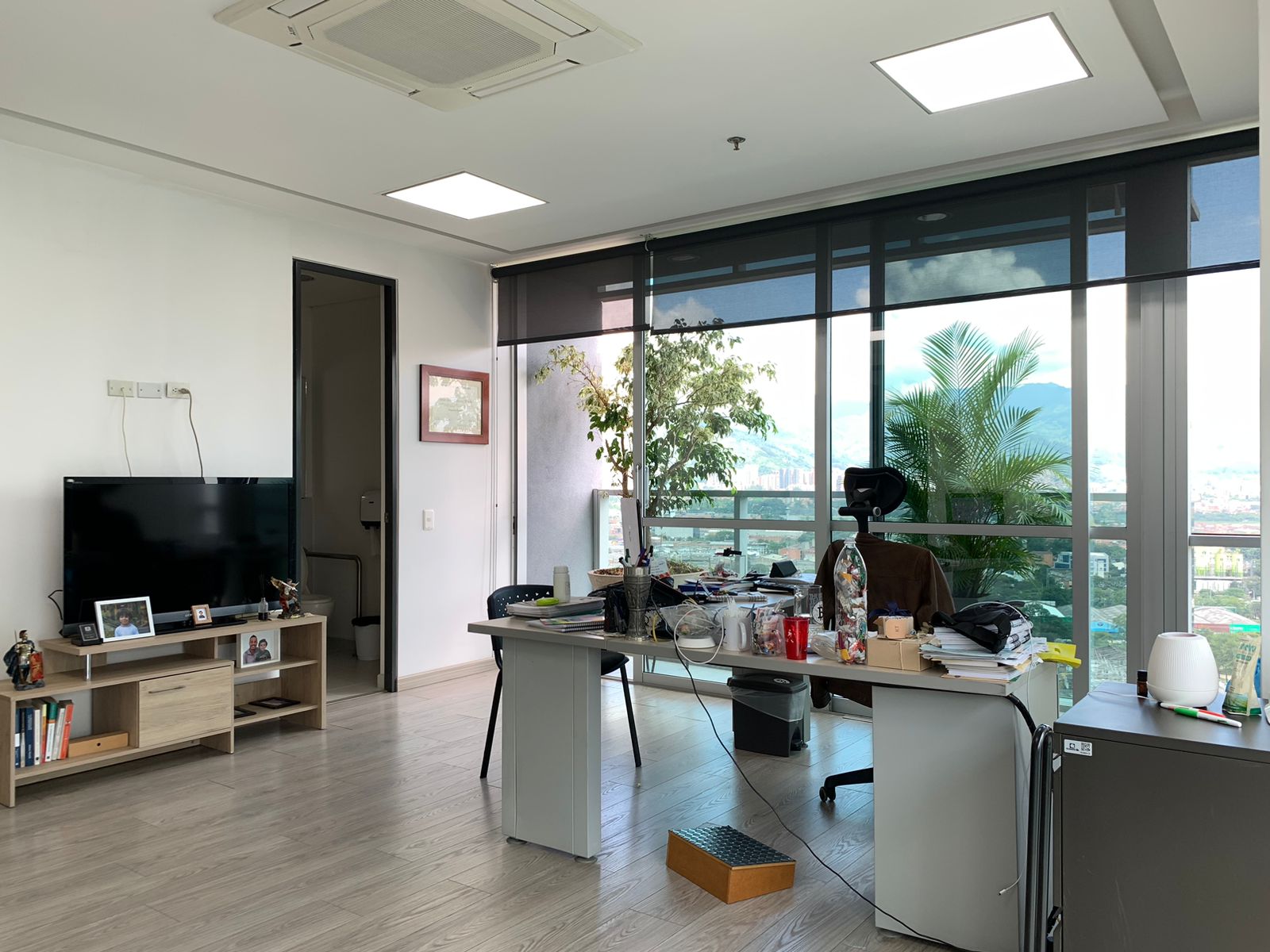 Oficina en venta en Manila, Medellín, 470 m² · foto 3 de 17