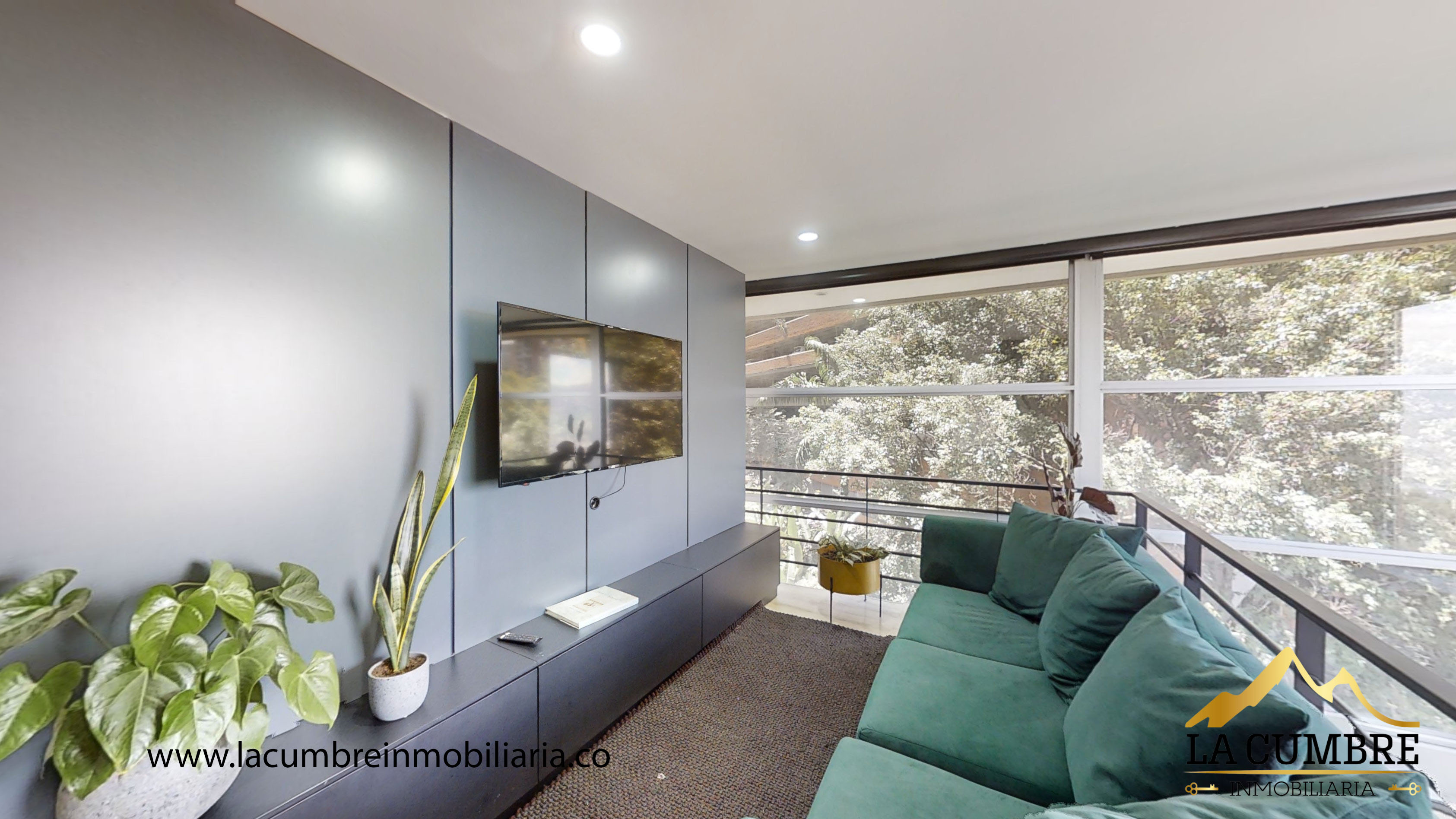 Apartamento de 2 alcobas en arriendo en El Tesoro, Medellín, 180 m² · foto 12 de 12